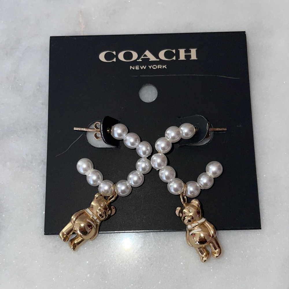Coach Bear Pearl 🐻 Earrings